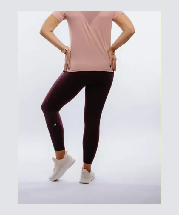 Anta Women's Tight Crop